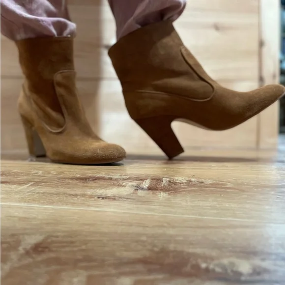 Zara Collection Camel Brown Suede Booties in Size 39 (US 8) - Picture 4 of 11